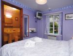 Village Inn Lynmouth bedroom